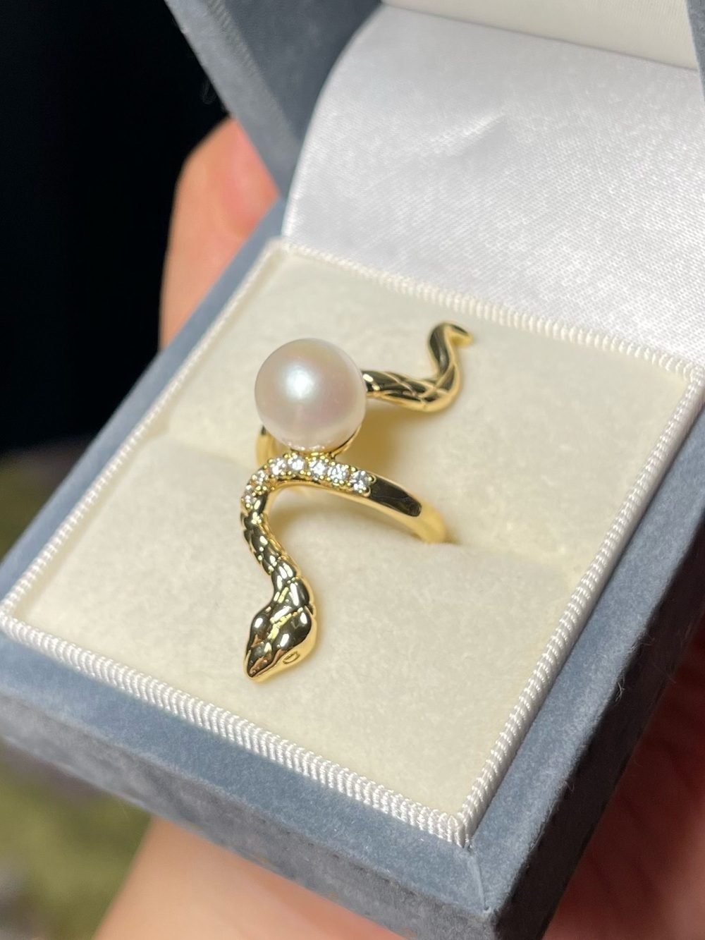 Gold tone Freshwater Pearl Snake Ring